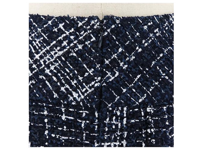 Falda de tweed con estampado y placa Coco de Chanel Azul - vista 6