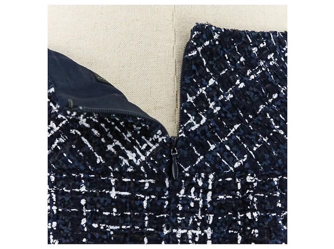 Falda de tweed con estampado y placa Coco de Chanel Azul - vista 7