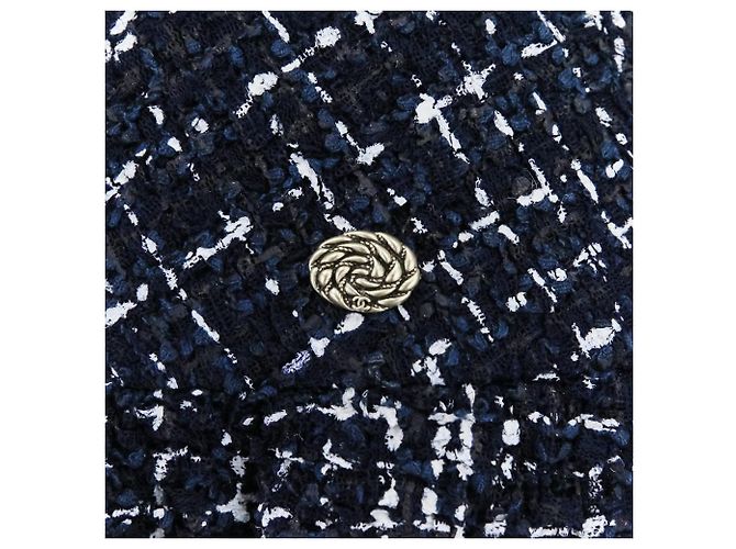 Falda de tweed con estampado y placa Coco de Chanel Azul - vista 8
