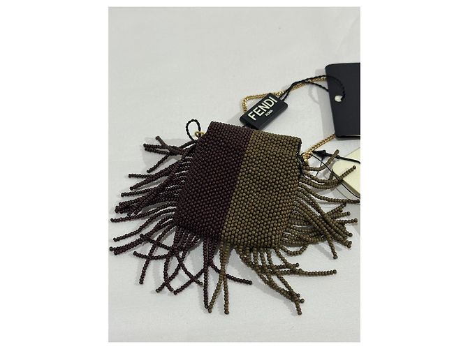 Micro borsa Fendi in perline marroni e kaki per AirPod Marrone Verde - vista 3