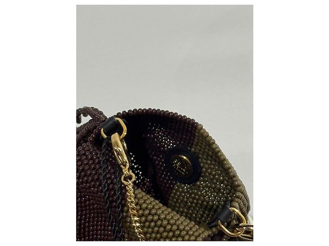 Micro borsa Fendi in perline marroni e kaki per AirPod Marrone Verde - vista 4