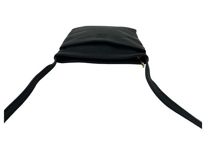Mini borsa a tracolla in pelle con logo Anagram in rilievo Loewe Nero - vista 4