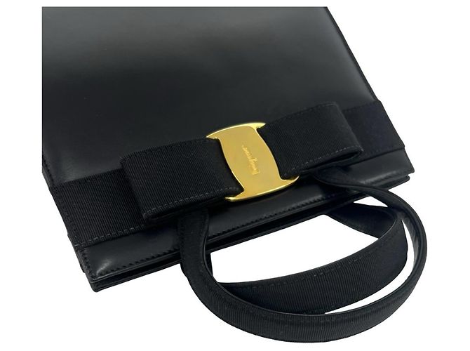 Borsa a tracolla in pelle Vara Ribbon Salvatore Ferragamo Nero - vista 4