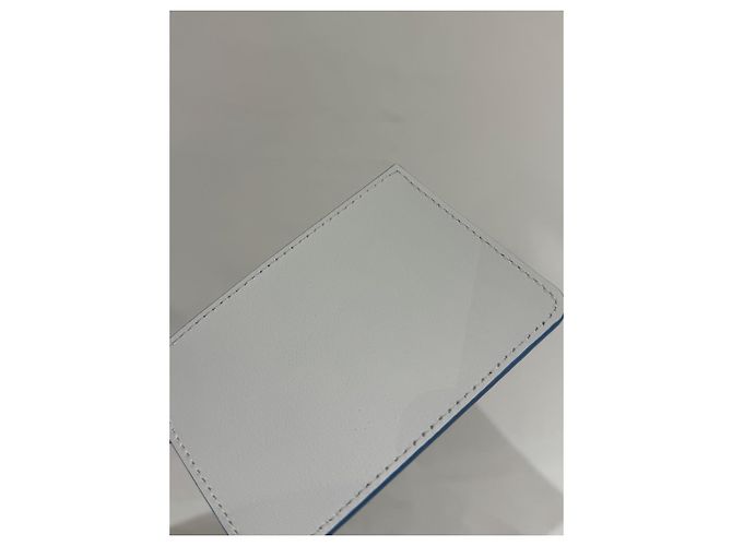 Tarjetero Louis Vuitton en cuero blanco - vista 6
