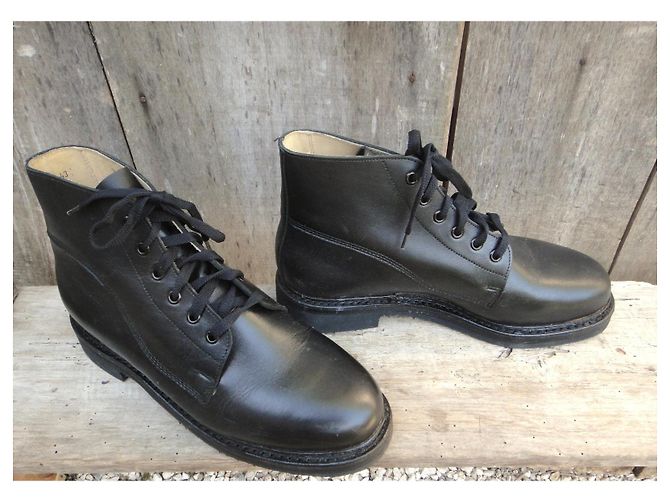 Autre Marque Black leather boots - view 2