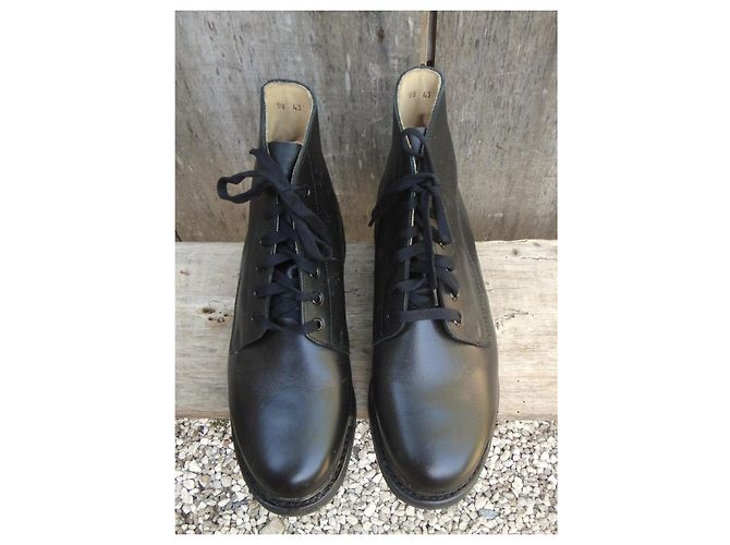 Autre Marque Black leather boots - view 3
