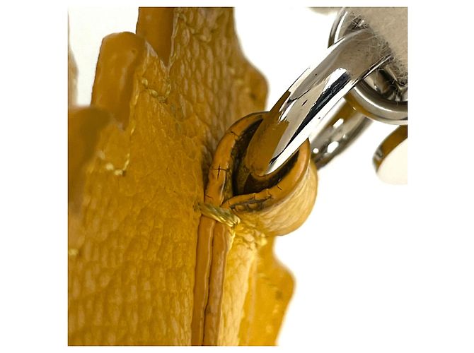 Charm per borsa in pelle Fendi Giallo - vista 5