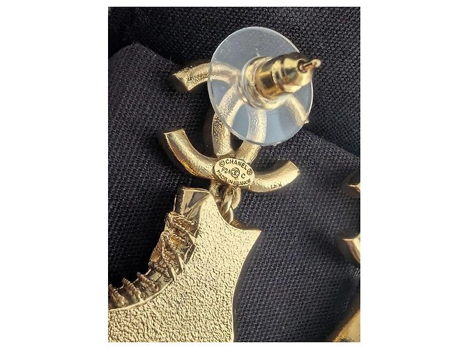 Orecchini a lobo Chanel 2024 La Cruise Coco Roller skates CC con scatola D'oro - vista 7