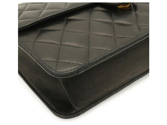 Borsa a tracolla Chanel Matelassé Coco Mark Chain Nero - vista 4