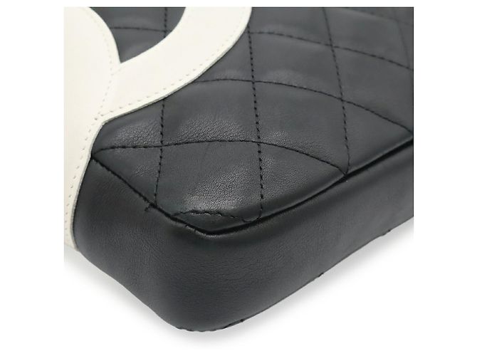 Borsa a tracolla Chanel Ligne Cambon Medium Pochette Nero Bianco - vista 4