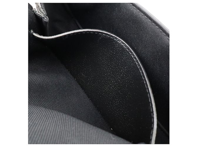 Portafoglio con catena Louis Vuitton Monogram Empreinte Métis Nero - vista 9