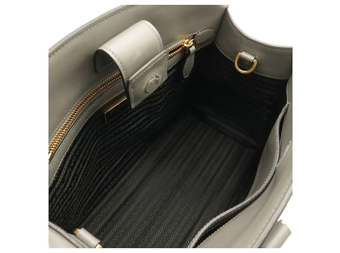 Prada Saffiano Leder Handtasche in Grau Braun - Ansicht 7