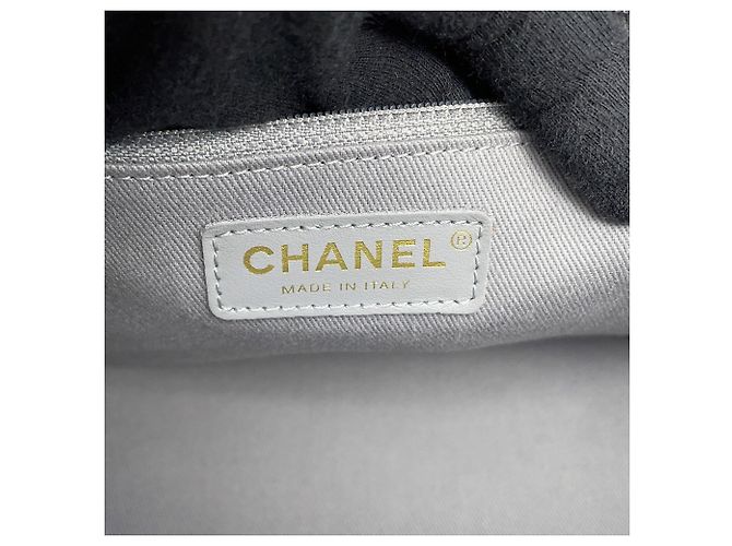 Borsa Chanel Matelassé Coco Mark Affinity Marrone - vista 17