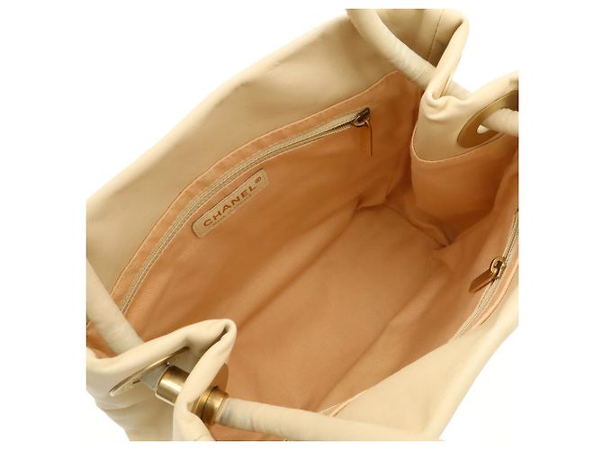 Borsa Tote Chanel Camellia in beige e bianco - vista 6