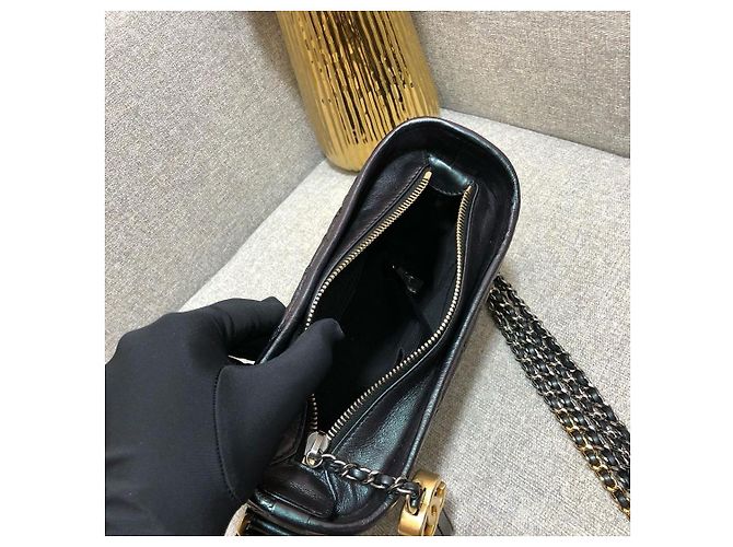 Borsa Chanel Gabrielle Hobo Small Pelle Nera Iridescente Nero - vista 7