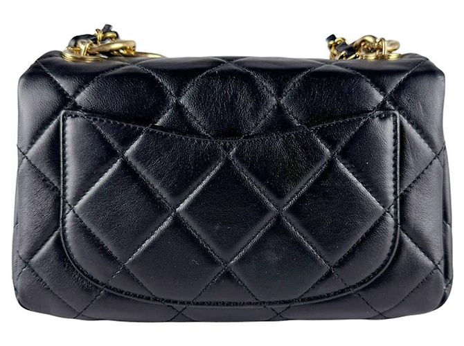 Borsa a tracolla Chanel in agnello Nero - vista 3