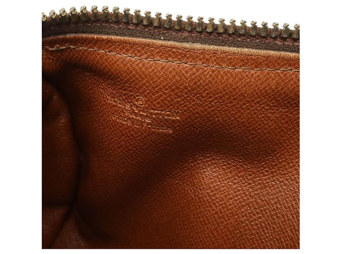 Borsa Louis Vuitton Monogram Papillon 22 Marrone Monogramma - vista 10