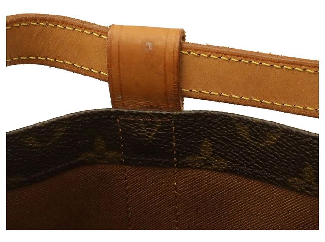 Borsa a Spalla Louis Vuitton Monogram Randonee PM Marrone - vista 7
