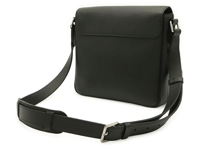 Borsa a Spalla Louis Vuitton Taiga Roman PM Nero - vista 3