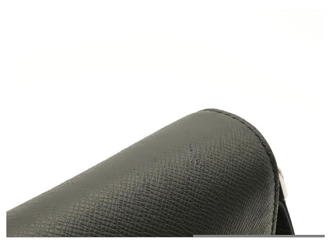 Borsa a Spalla Louis Vuitton Taiga Roman PM Nero - vista 5