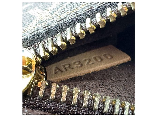 Borsa a Spalla Louis Vuitton Monogram Pochette Metis Marrone Monogramma - vista 14