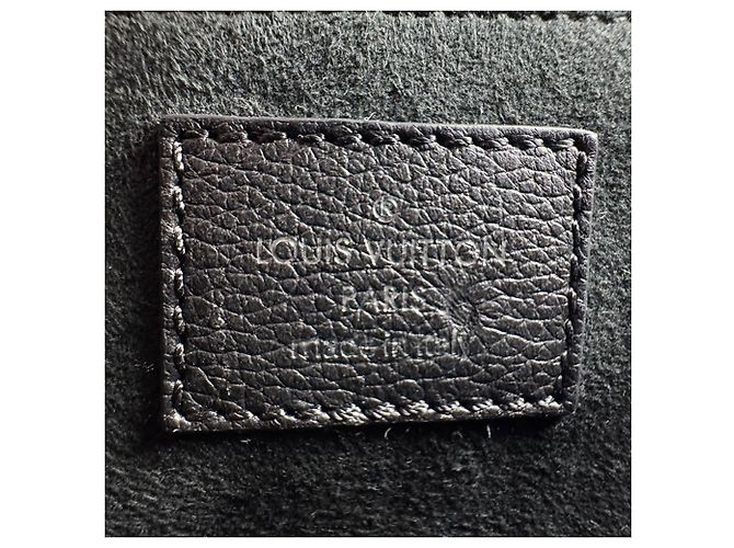 Borsa a tracolla in pelle nera Louis Vuitton Nero - vista 12