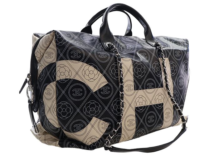 Borsa Bowling Chanel Black Large Coated Canvas Camellia Maxi Logo Nero - vista 3