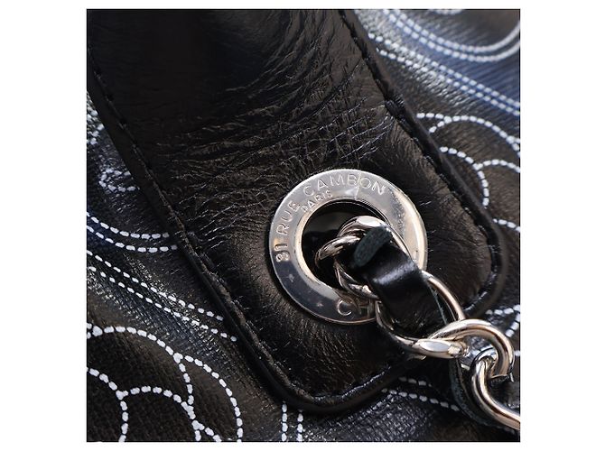 Borsa Bowling Chanel Black Large Coated Canvas Camellia Maxi Logo Nero - vista 8