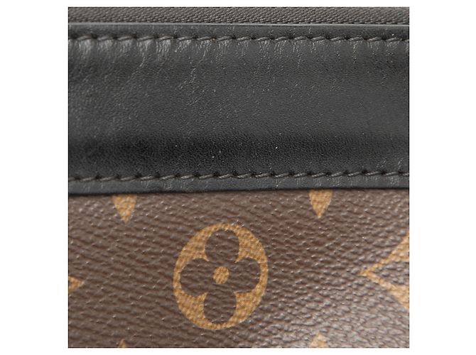 Louis Vuitton Marrone Monogram Macassar Discovery Pochette GM - vista 6