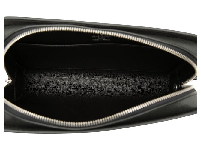 Louis Vuitton Pochette Baikal in pelle Taiga nera Nero - vista 4