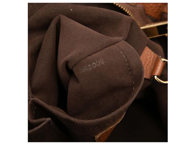 Louis Vuitton Marrone Monogram Mahina XS - vista 6