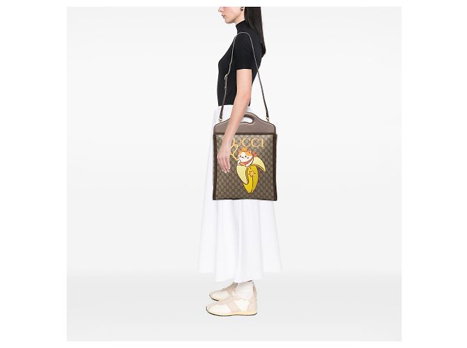 Gucci Beige Crunchyroll Bananya GG Supreme Satchel - vista 6