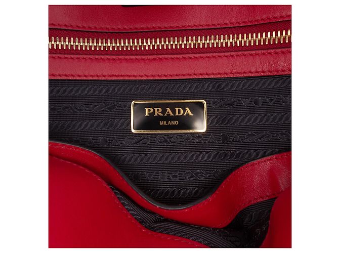 Sacote conversível Prada Red em Saffiano com acabamento em couro de vitelo macio Vermelho - vista 5