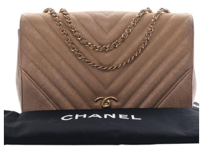 Chanel Gold Medium Chevron Iridescent Caviar Statement Flap D'oro - vista 14