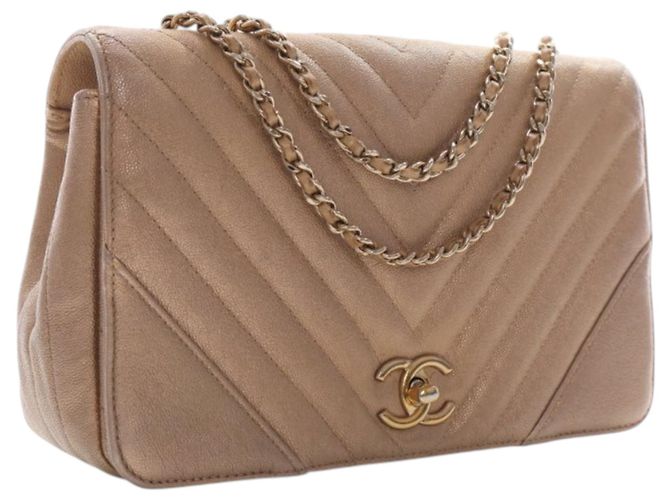 Chanel Gold Medium Chevron Iridescent Caviar Statement Flap D'oro - vista 2