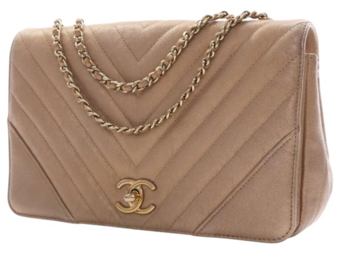 Chanel Gold Medium Chevron Iridescent Caviar Statement Flap D'oro - vista 3
