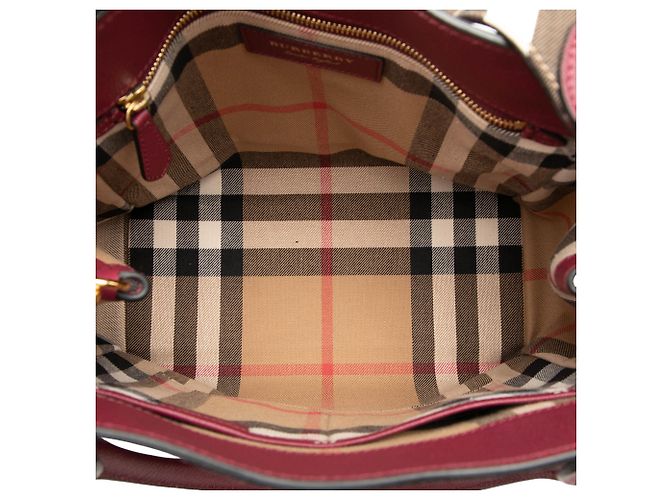 Tote Burberry de couro de bezerro de grão médio com fivela vermelha Vermelho Bordeaux - vista 4