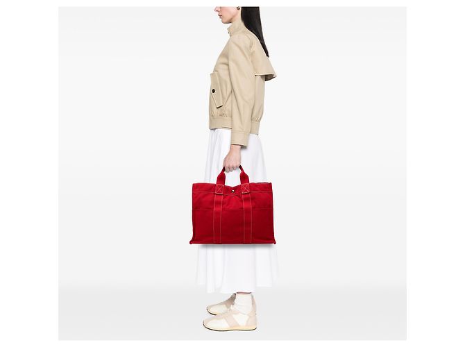 Hermès Sac Deauville MM aus rotem Canvas - Ansicht 6