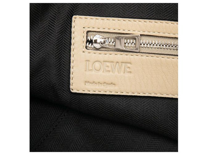 Valigetta LOEWE Goya in pelle beige con anagramma in rilievo - vista 5