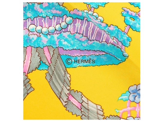 Sciarpa in seta Hermès Yellow Le Sacre du Printemps 90 Giallo - vista 5