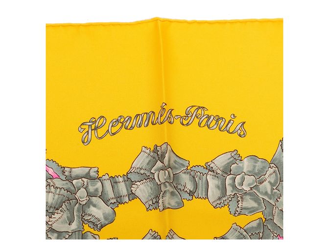 Sciarpa in seta Hermès Yellow Le Sacre du Printemps 90 Giallo - vista 6