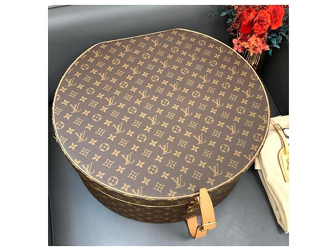 Scatola per Cappello Louis Vuitton Monogram Marrone - vista 4