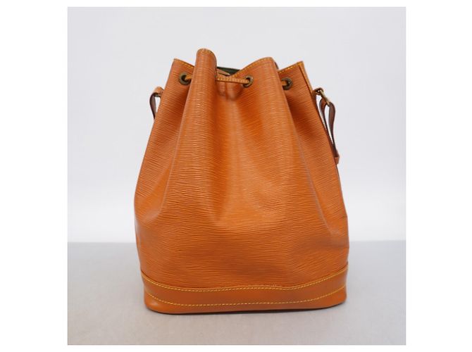 Borsa a Spalla Louis Vuitton Epi Noe D'oro - vista 16