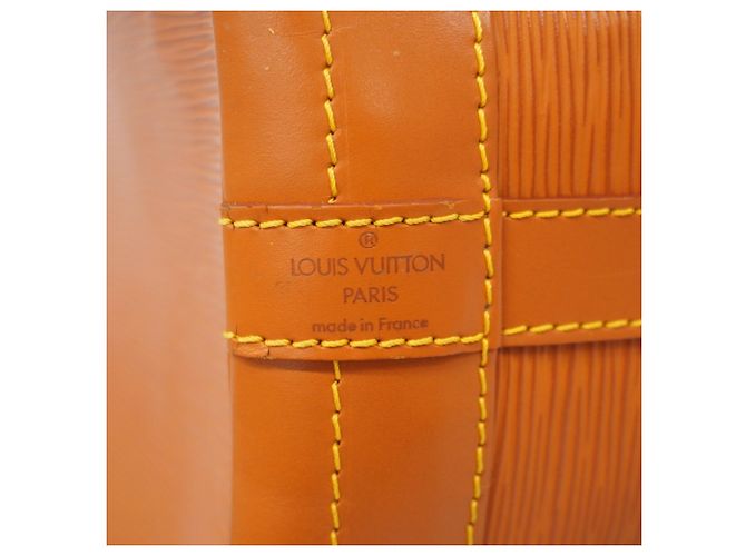 Borsa a Spalla Louis Vuitton Epi Noe D'oro - vista 5