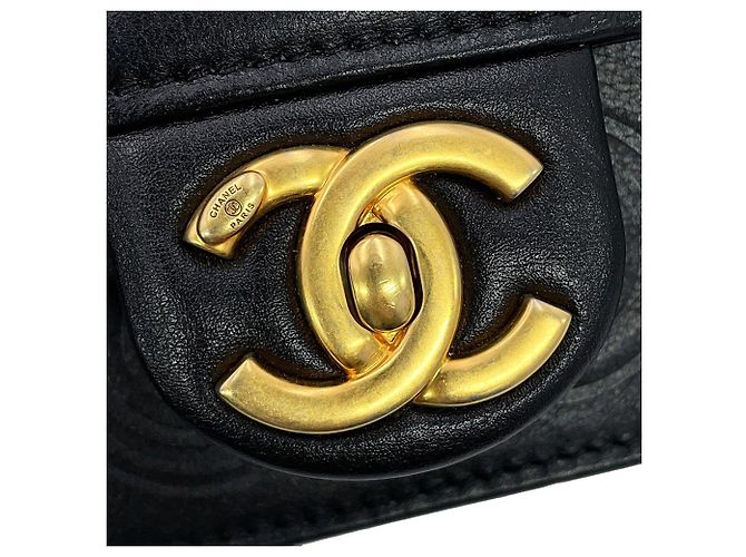 Borsa a tracolla con catena in pelle di vitello nera Chanel Nero - vista 12