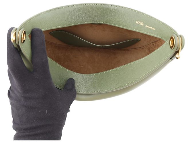 Borsa a tracolla in pelle kaki Loewe Cachi - vista 5