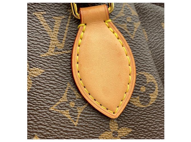 Borsa Louis Vuitton Monogram Rivoli PM Bordò - vista 11