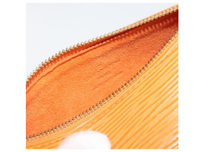 Louis Vuitton Soufflot Pochette Epi Leather Arancione - vista 6