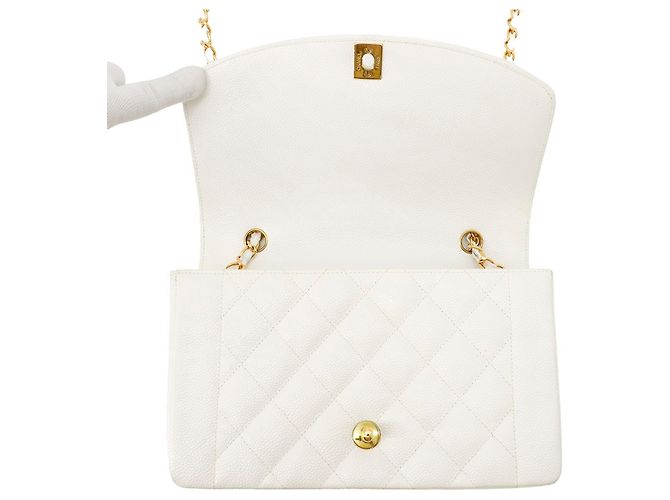 Borsa a tracolla Chanel White Matelassé Chain Bianco - vista 5