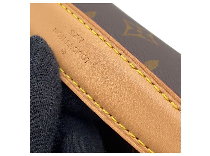 Borsa Louis Vuitton Monogram Pochette Métis MM Marrone - vista 11